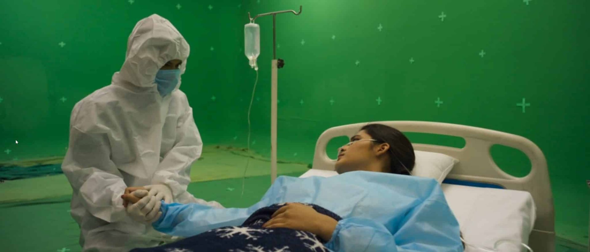 ICU room — original green-screen plate